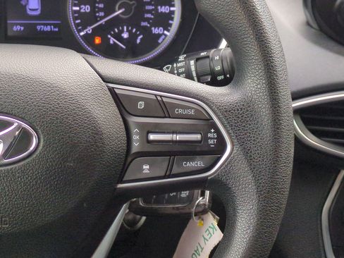 Used 2019 Hyundai Santa Fe SE image 14