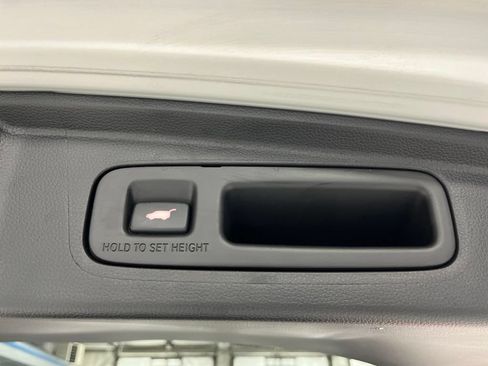 Used 2025 Honda CR-V Sport Touring image 37
