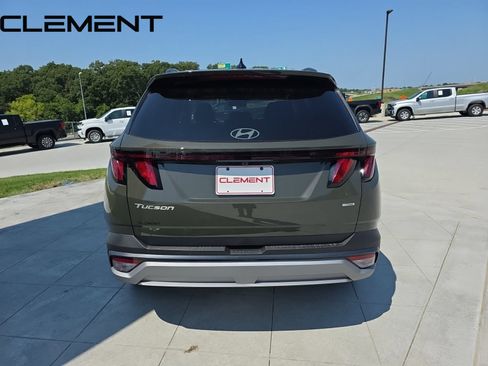 Certified 2025 Hyundai Tucson SEL AWD/4WD image 10