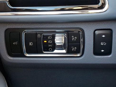 Certified 2024 Lincoln Navigator Black Label image 27