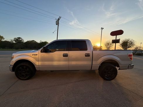 Used 2014 Ford F150 XLT w/ Equipment Group 302A Luxury image 2