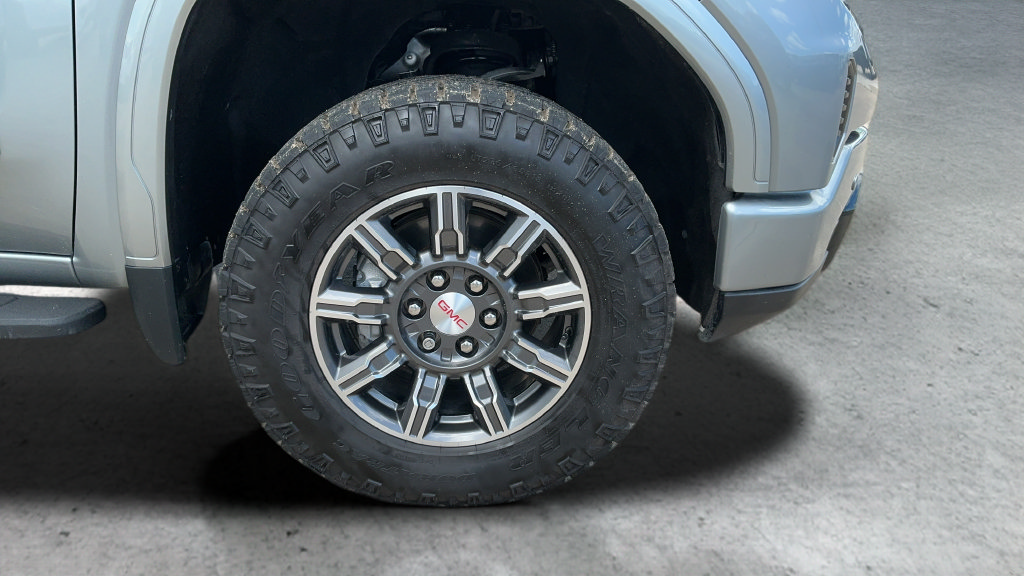 Used 2024 GMC Sierra 1500 AT4 w/ Technology Package AWD/4WD image 25