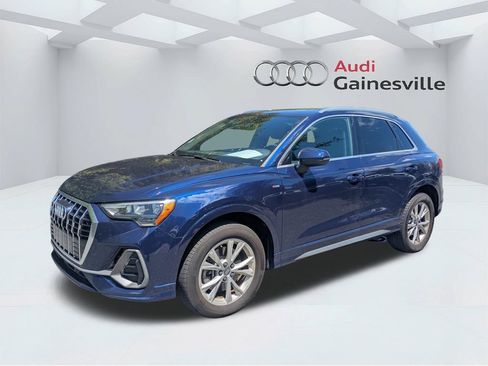 Used 2021 Audi Q3 2.0T Premium w/ Convenience Package AWD/4WD image 14