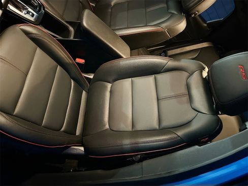 Used 2025 Chevrolet TrailBlazer RS w/ Convenience Package image 19