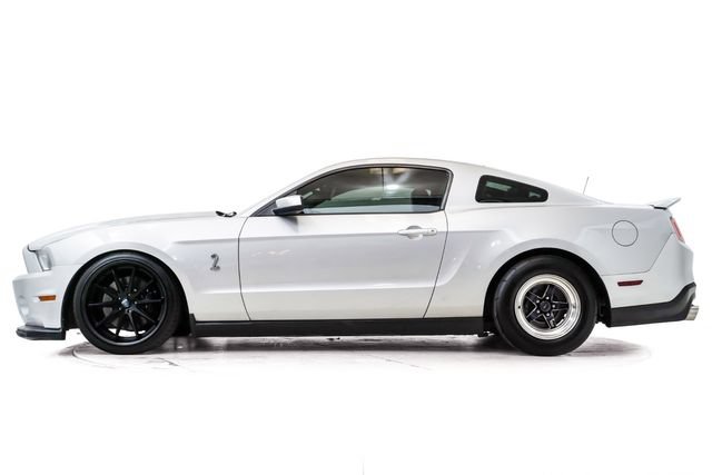 Used 2012 Ford Mustang Shelby GT500 RWD image 9