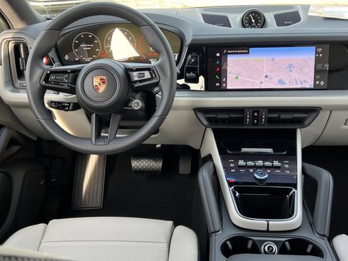 New 2026 Porsche Cayenne Coupe image 13