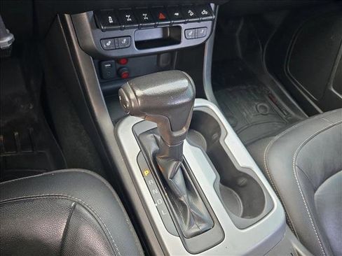 Used 2018 Chevrolet Colorado ZR2 image 11