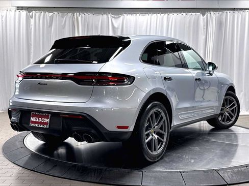 Used 2026 Porsche Macan AWD/4WD image 9