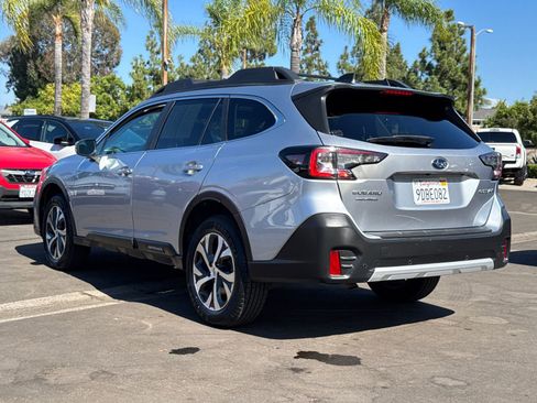 Used 2022 Subaru Outback Limited image 8