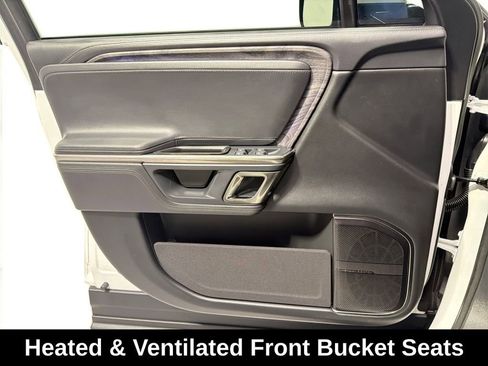 Used 2023 Rivian R1S Adventure image 19