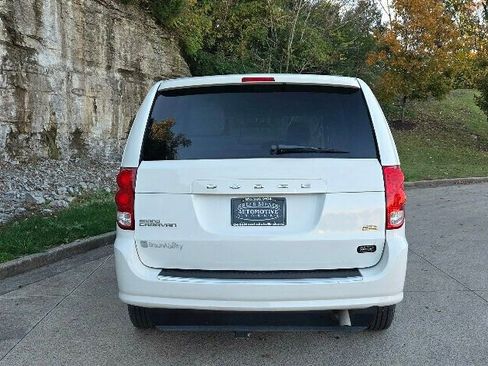 Used 2013 Dodge Grand Caravan SXT image 6
