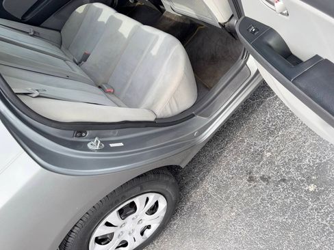 Used 2009 Hyundai Elantra GLS FWD image 9