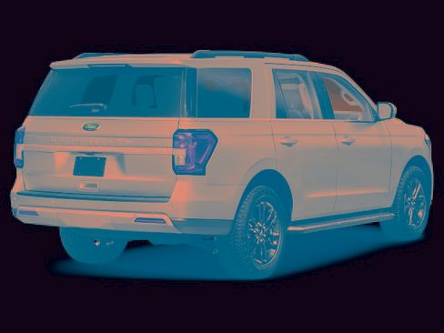 Certified 2024 Ford Expedition XLT AWD/4WD image 2