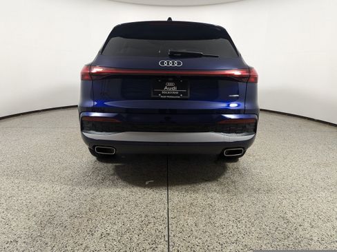 New 2025 Audi Q5 Prestige image 5