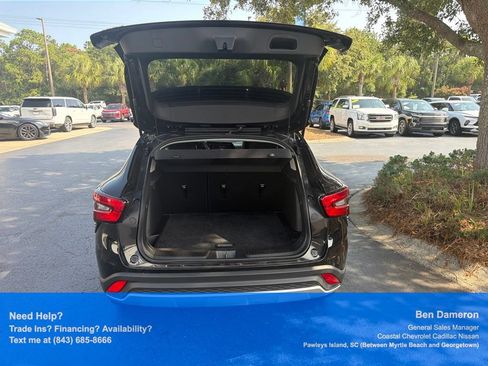 Used 2026 Chevrolet Trax LT FWD image 7