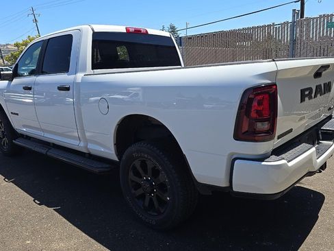 Used 2025 RAM 2500 Big Horn AWD/4WD image 6