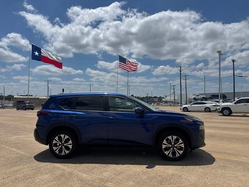 Certified 2023 Nissan Rogue SV w/ SV Premium B Package FWD image 25