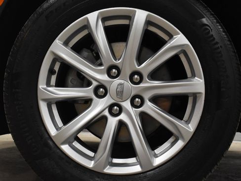 Used 2023 Cadillac XT4 Luxury w/ Cold Weather Package image 35