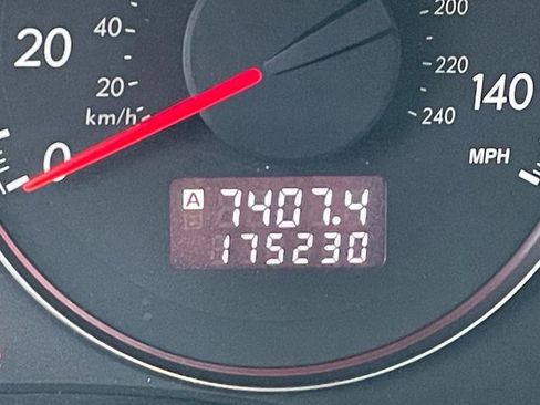 Used 2008 Subaru Legacy 2.5i Limited image 36