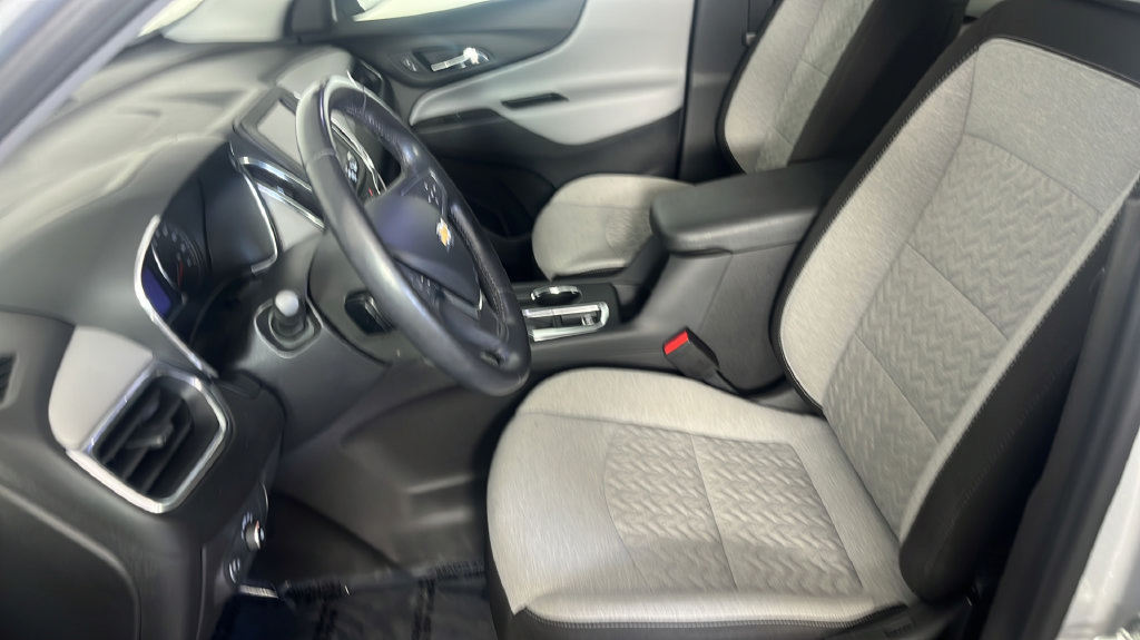 Used 2022 Chevrolet Equinox LT w/ Driver Convenience Package AWD/4WD image 16