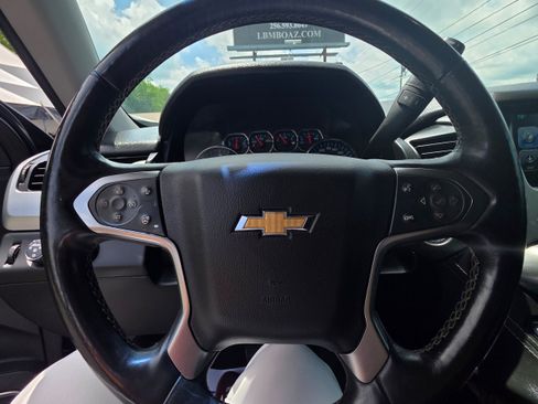 Used 2017 Chevrolet Tahoe Premier AWD/4WD image 9