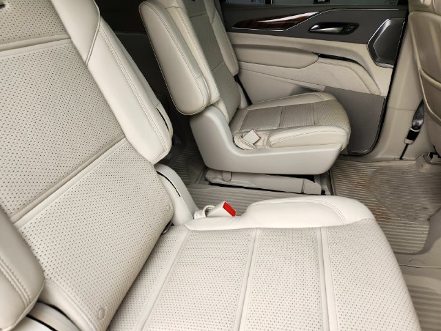 Used 2021 Cadillac Escalade Sport Platinum AWD/4WD image 21