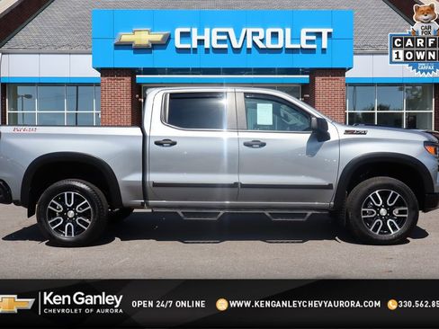 Used 2025 Chevrolet Silverado 1500 Custom Trail Boss w/ LPO, Dark Essentials Package image 1