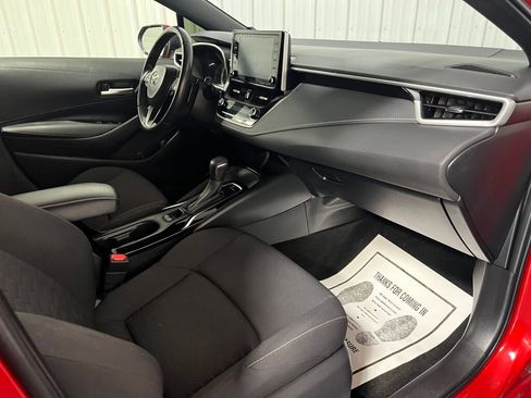 Used 2021 Toyota Corolla SE w/ Special Edition image 3
