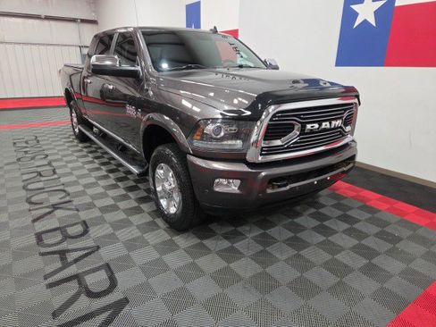 Used 2017 RAM 3500 Laramie Longhorn image 17