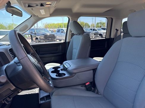 Used 2018 RAM 1500 Express w/ Express Value Package AWD/4WD image 42