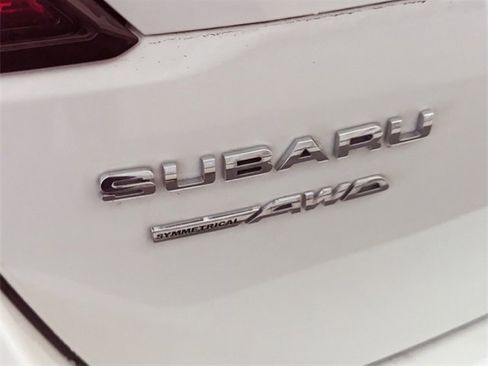 Used 2022 Subaru Outback Touring image 10