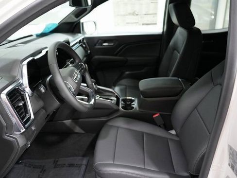 New 2026 GMC Canyon Elevation w/ Convenience Package image 12