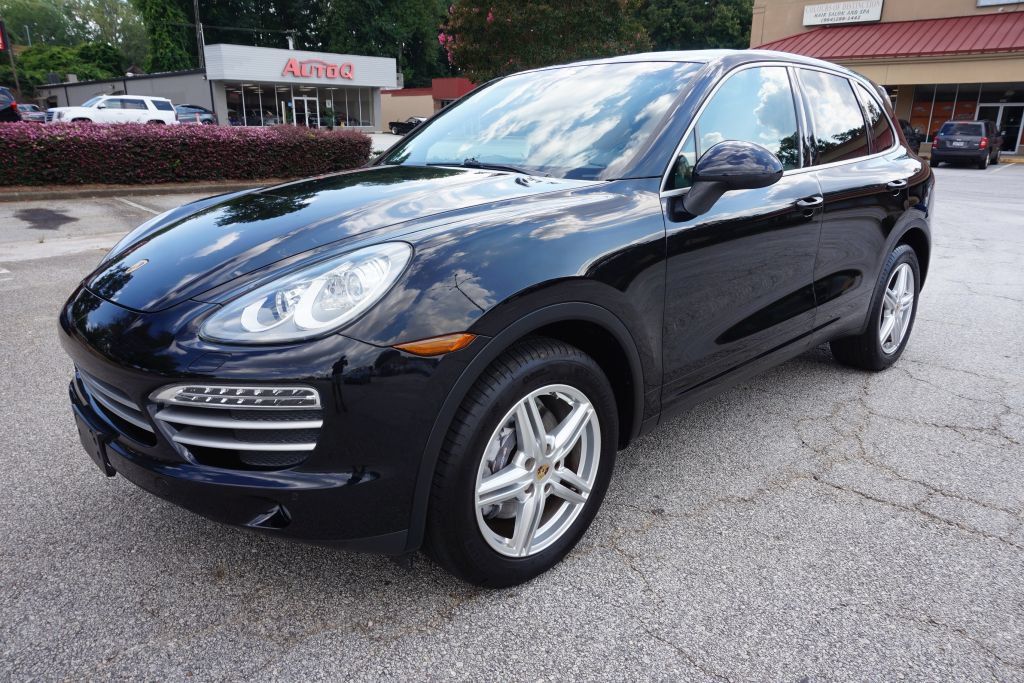 Used 2014 Porsche Cayenne Platinum Edition AWD/4WD image 3