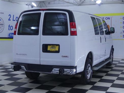 Used 2024 GMC Savana 2500 w/ Driver Convenience Package RWD image 8