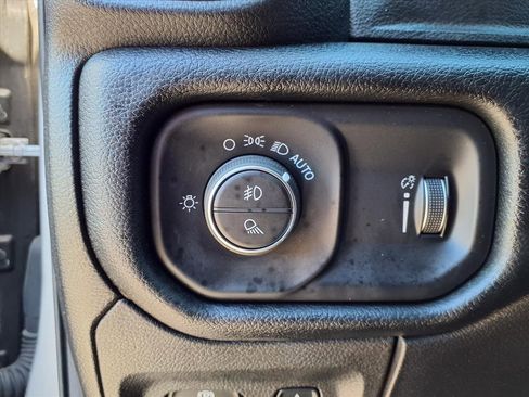 Used 2020 RAM 1500 Big Horn image 24