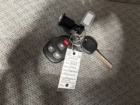 New 2025 Chevrolet Express 2500 w/ Driver Convenience Package image 23