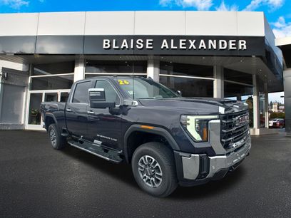 New 2026 GMC Sierra 2500 SLT w/ SLT Premium Package