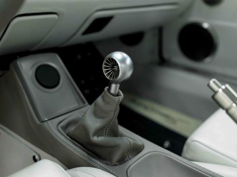 Used 1991 Porsche 911 Carrera image 57