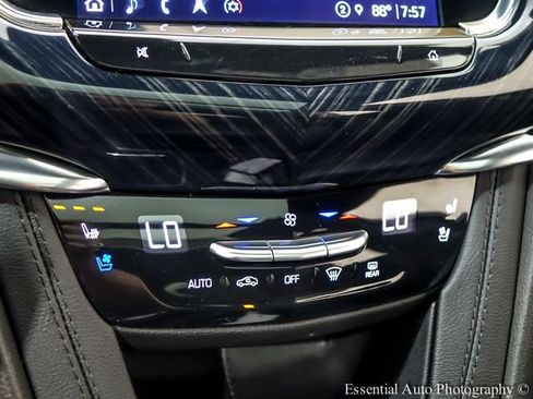 Certified 2024 Cadillac XT6 Premium Luxury w/ LPO, Floor Liner Package AWD/4WD image 19