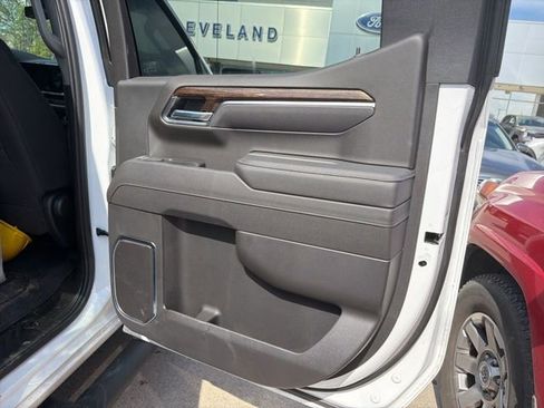 Used 2026 GMC Sierra 1500 Elevation w/ Elevation Select Package image 7