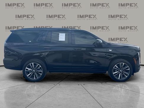 Used 2025 Cadillac Escalade Sport AWD/4WD image 6