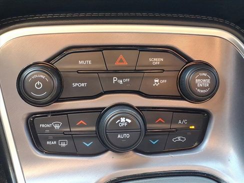 Certified 2022 Dodge Challenger R/T image 8