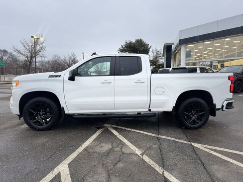 Used 2024 Chevrolet Silverado 1500 RST image 2