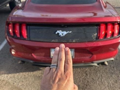Used 2018 Ford Mustang Premium RWD image 5