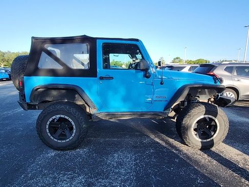 Used 2017 Jeep Wrangler Sport w/ Quick Order Package 24S AWD/4WD image 3