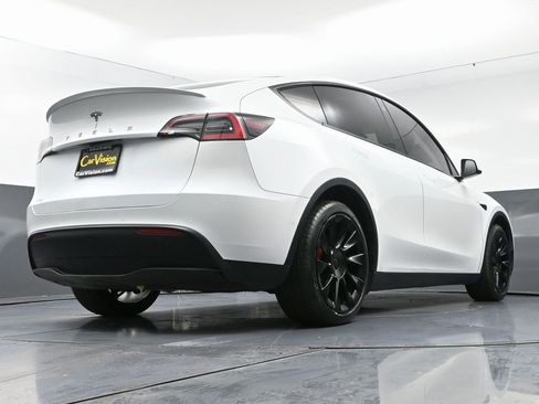 Used 2021 Tesla Model Y 2WD image 56