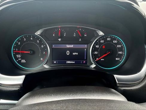 Used 2023 Chevrolet Traverse LT image 20