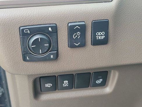 Used 2019 Lexus GX 460 Luxury AWD/4WD image 24