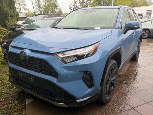 Used 2023 Toyota RAV4 SE w/ SE Grade Weather Package image 2