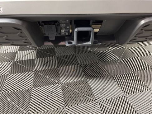 Used 2024 Volkswagen Atlas Peak Edition SEL image 55